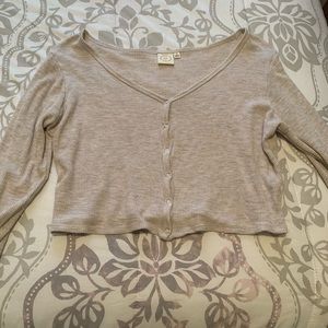 Long sleeve crop top